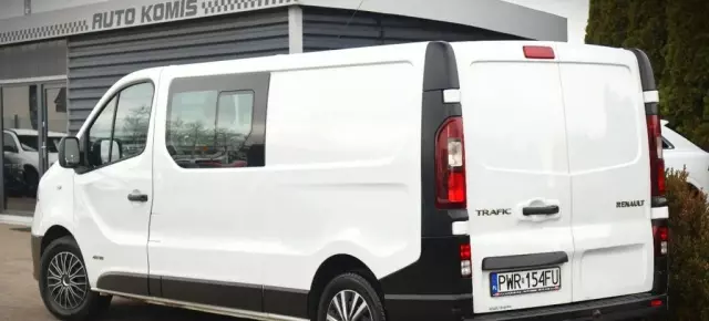 RENAULT Trafic 