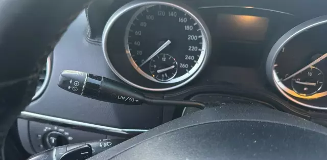 MERCEDES-BENZ 350 SDL 