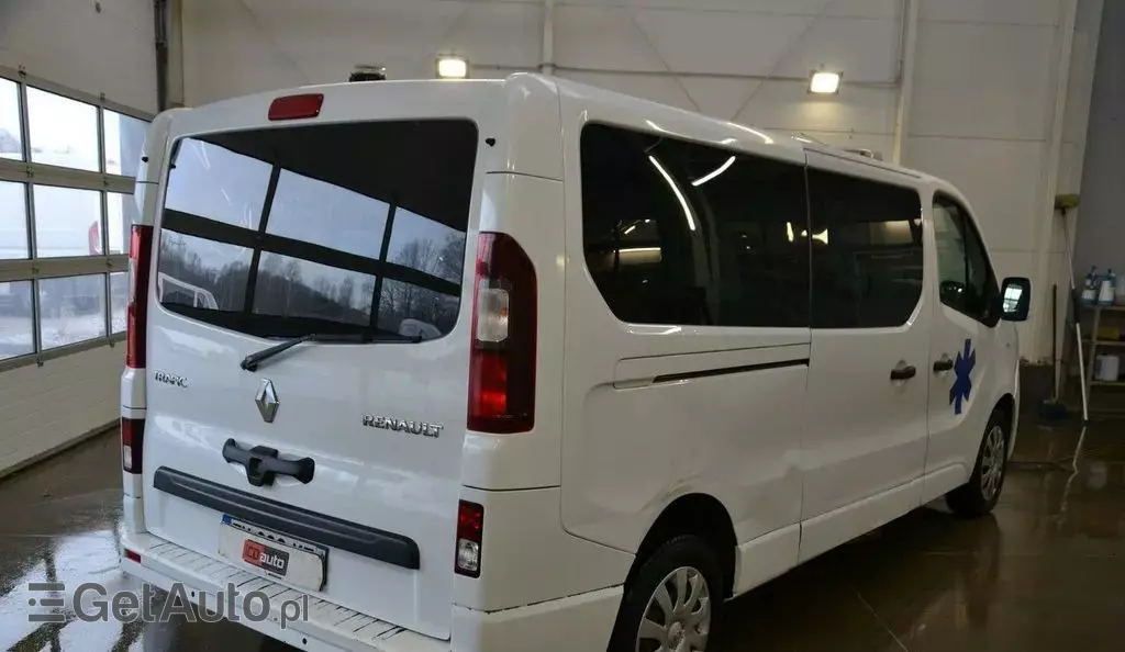 RENAULT Trafic 