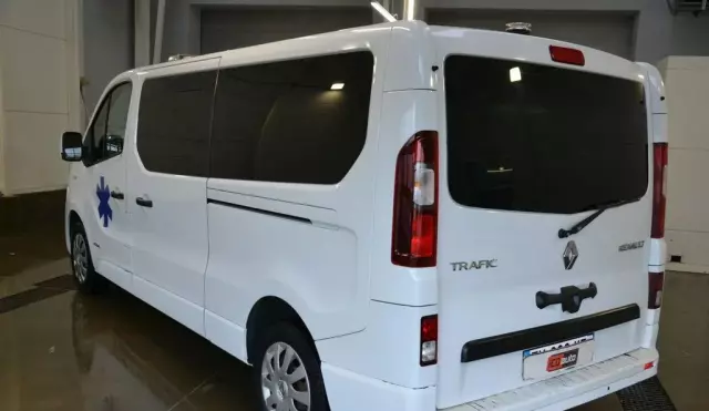 RENAULT Trafic 
