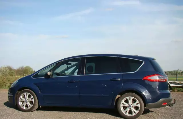 FORD S-MAX 