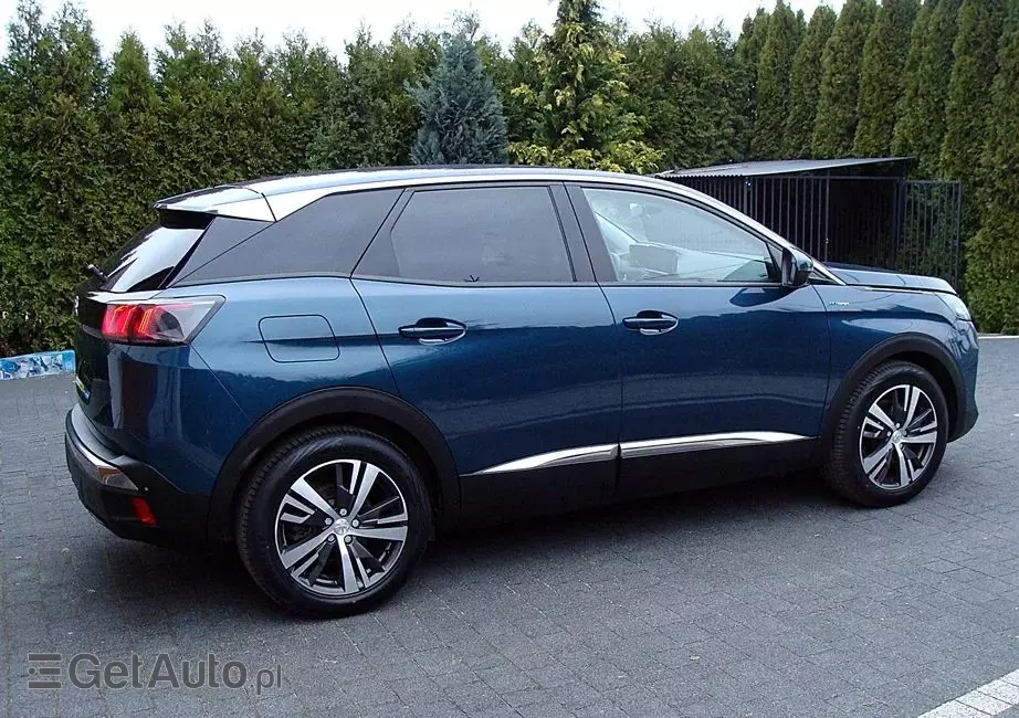 PEUGEOT 3008 Hybrid 225 e-EAT8 Allure