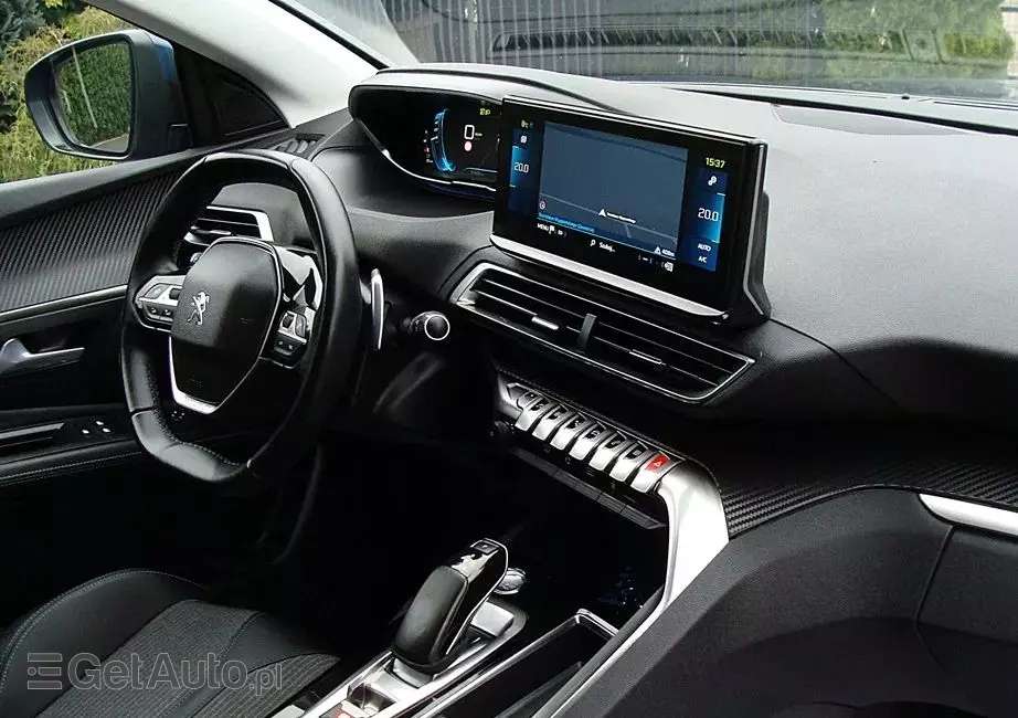 PEUGEOT 3008 Hybrid 225 e-EAT8 Allure