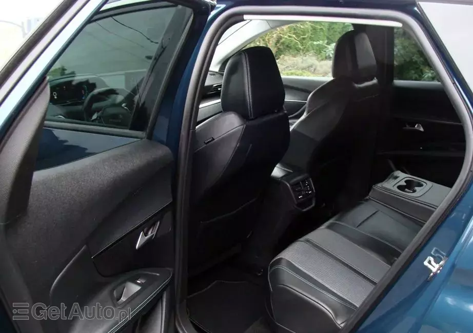 PEUGEOT 3008 Hybrid 225 e-EAT8 Allure