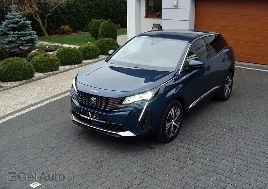 PEUGEOT 3008 Hybrid 225 e-EAT8 Allure
