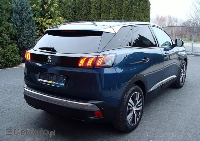 PEUGEOT 3008 Hybrid 225 e-EAT8 Allure