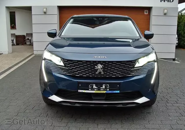 PEUGEOT 3008 Hybrid 225 e-EAT8 Allure