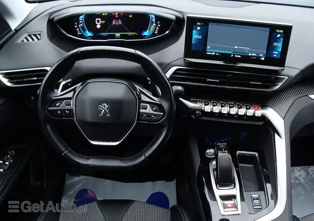 PEUGEOT 3008 Hybrid 225 e-EAT8 Allure
