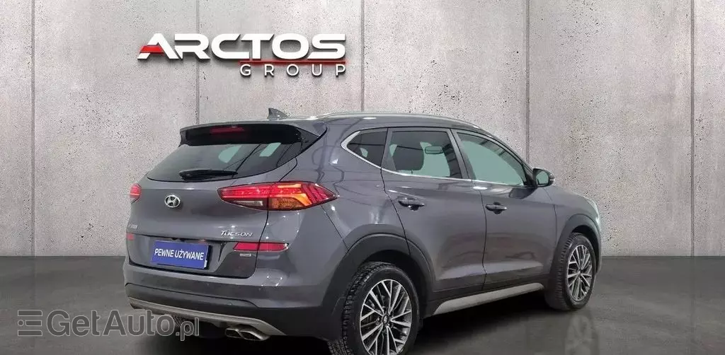 HYUNDAI Tucson 