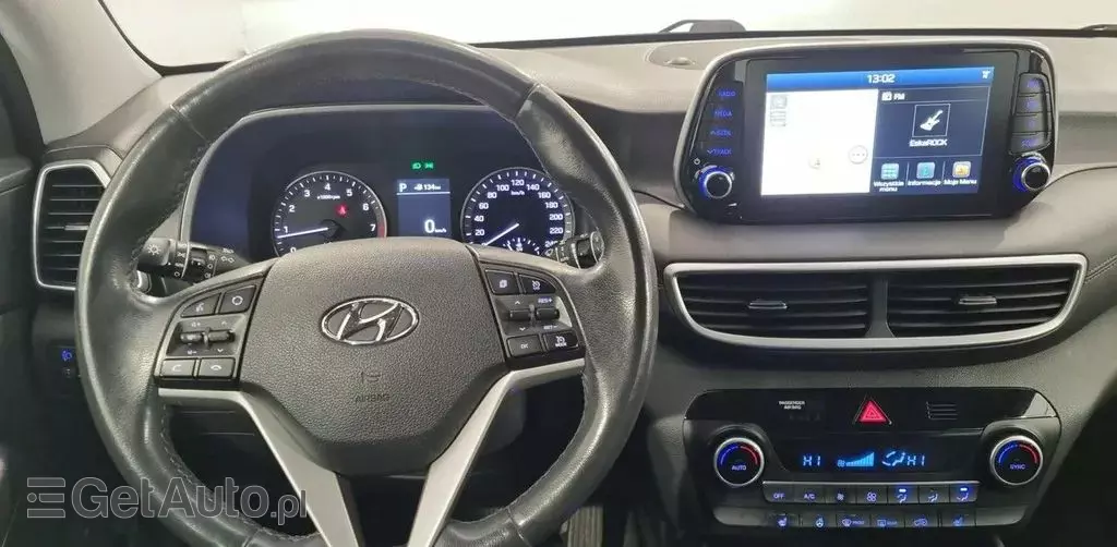 HYUNDAI Tucson 