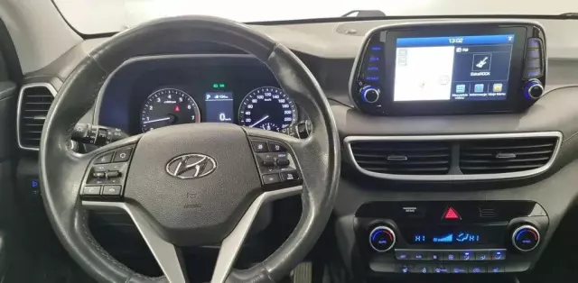 HYUNDAI Tucson 