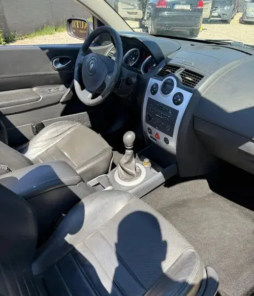 RENAULT Megane 