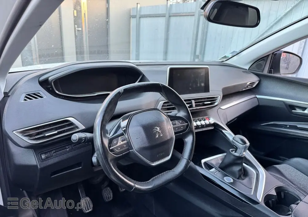 PEUGEOT 3008 PureTech 130 Stop & Start Active