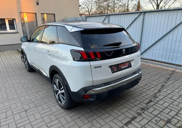 PEUGEOT 3008 PureTech 130 Stop & Start Active