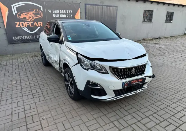 PEUGEOT 3008 PureTech 130 Stop & Start Active