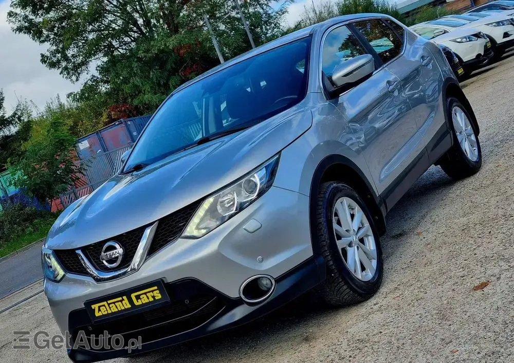 NISSAN Qashqai 1.2 DIG-T Tekna
