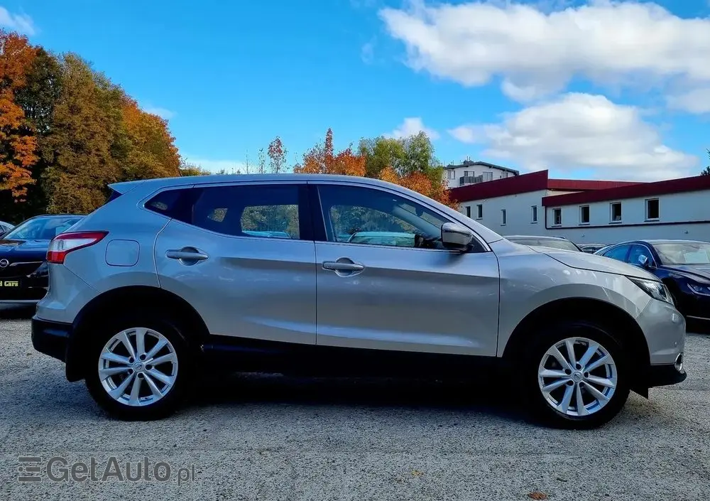 NISSAN Qashqai 1.2 DIG-T Tekna