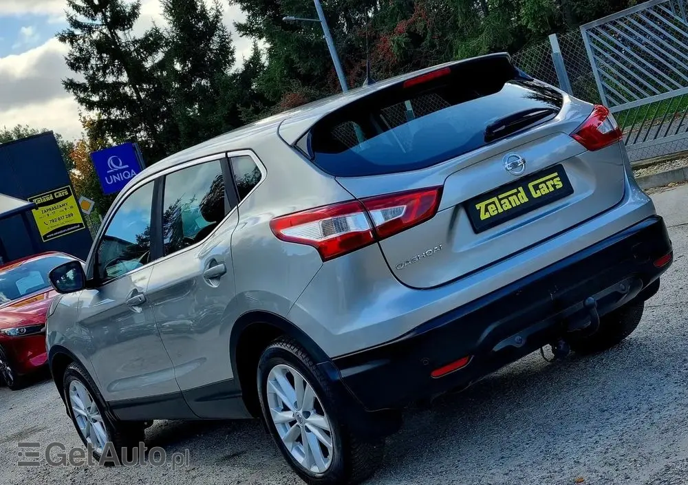 NISSAN Qashqai 1.2 DIG-T Tekna