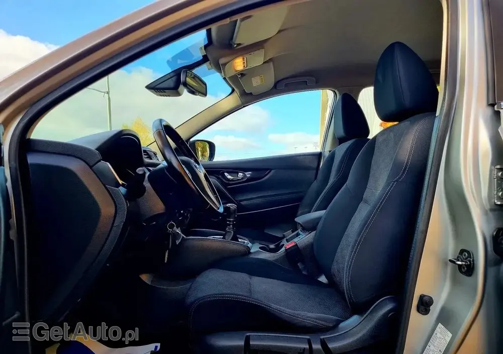 NISSAN Qashqai 1.2 DIG-T Tekna