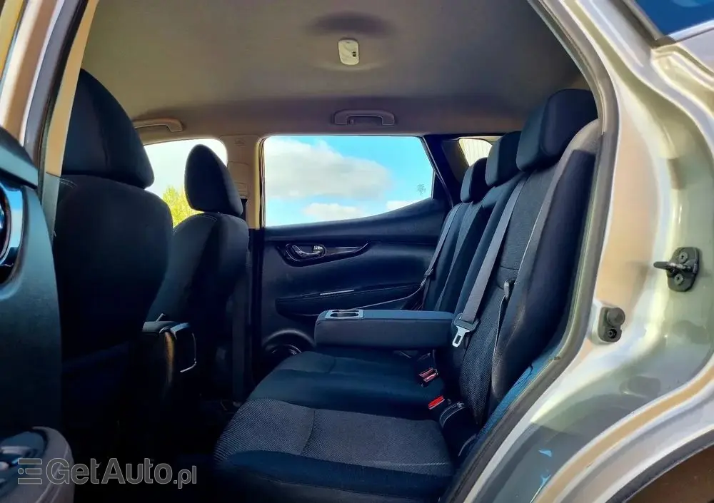 NISSAN Qashqai 1.2 DIG-T Tekna