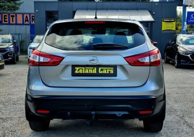 NISSAN Qashqai 1.2 DIG-T Tekna