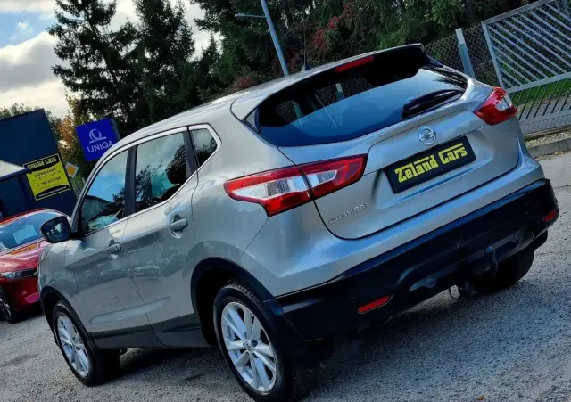 NISSAN Qashqai 1.2 DIG-T Tekna