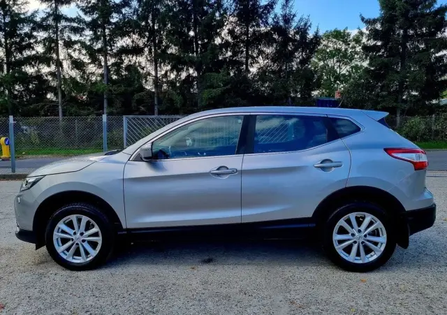 NISSAN Qashqai 1.2 DIG-T Tekna