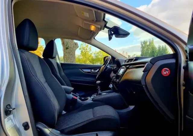 NISSAN Qashqai 1.2 DIG-T Tekna