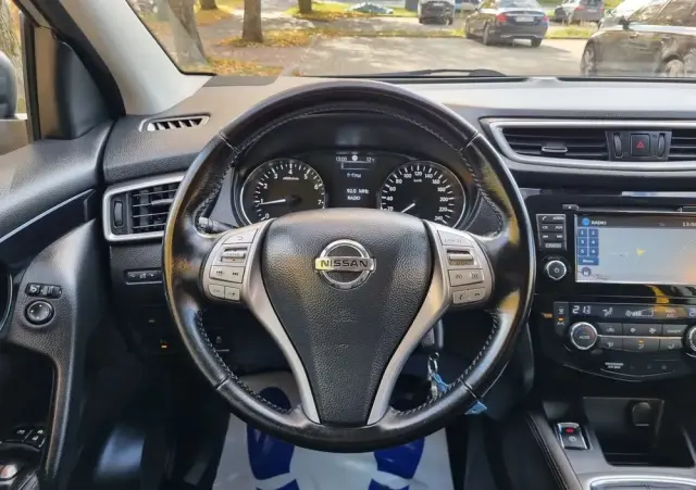 NISSAN Qashqai 1.2 DIG-T Tekna