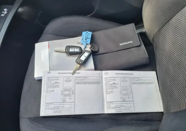 NISSAN Qashqai 1.2 DIG-T Tekna