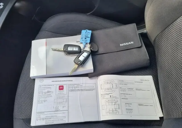 NISSAN Qashqai 1.2 DIG-T Tekna