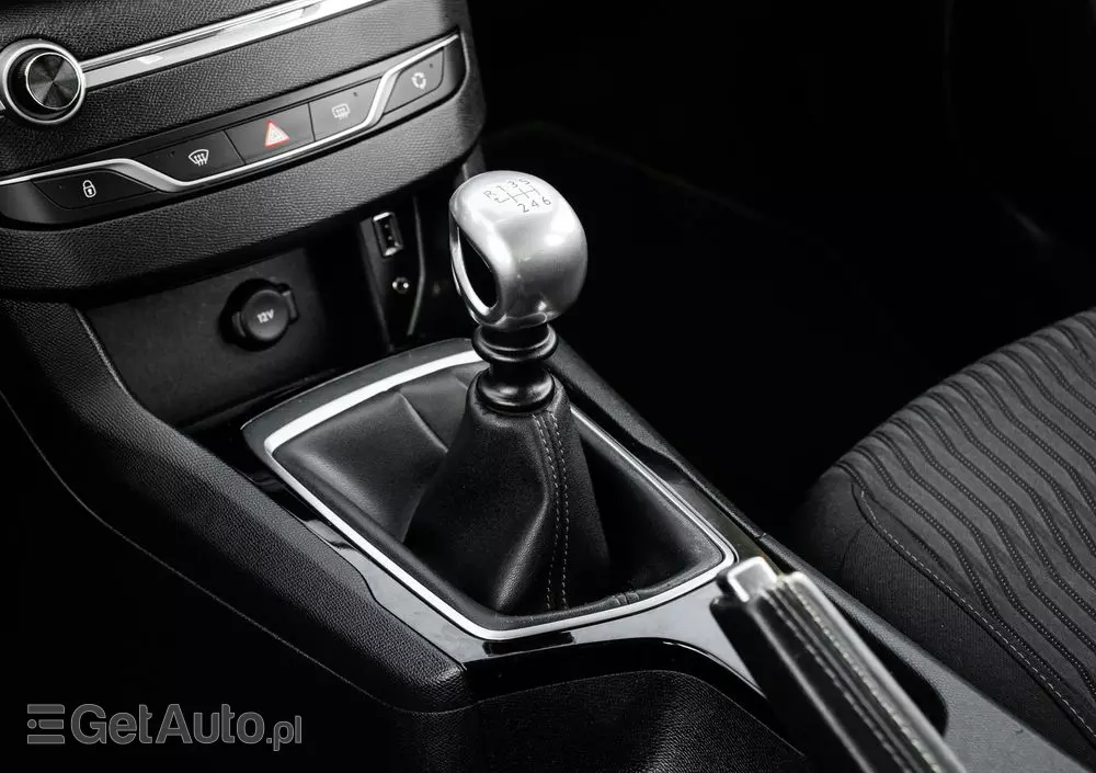 PEUGEOT 308 PureTech 130 Allure