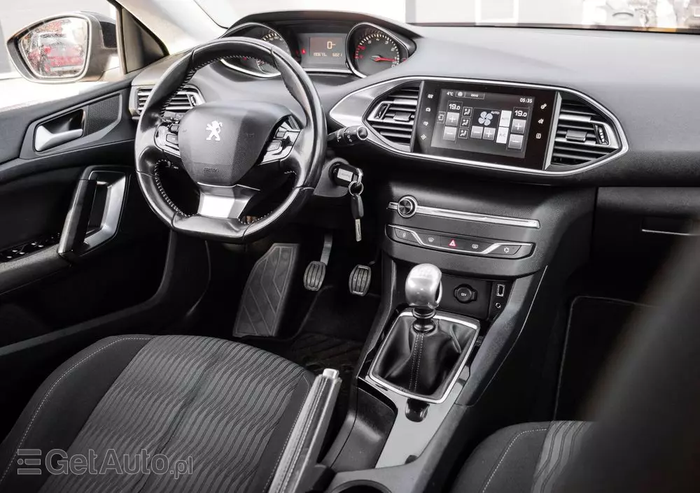 PEUGEOT 308 PureTech 130 Allure