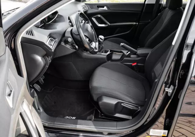 PEUGEOT 308 PureTech 130 Allure