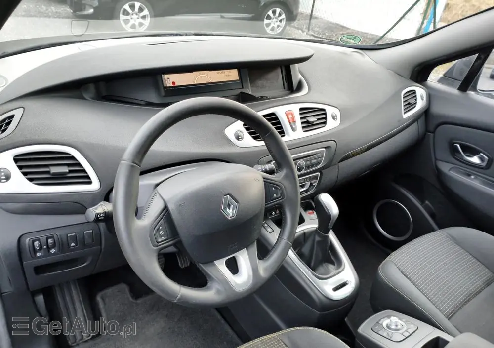 RENAULT Scenic 2.0 16V 140 CVT Dynamique