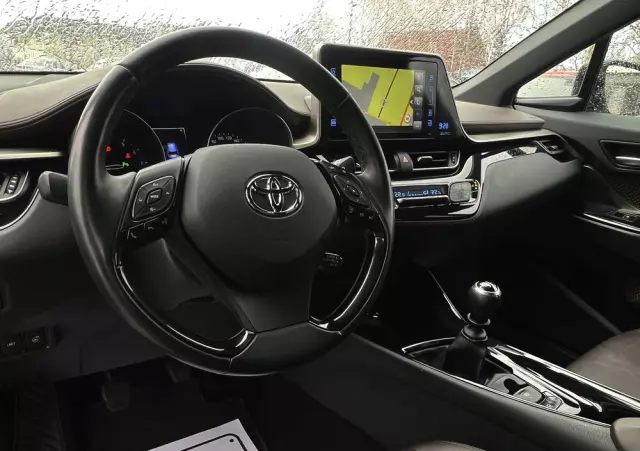 TOYOTA C-HR 1.2 T Prestige