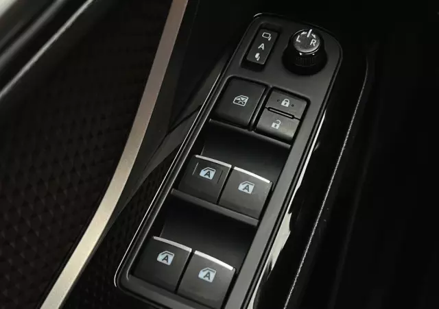 TOYOTA C-HR 1.2 T Prestige