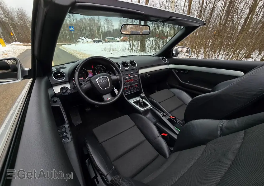 AUDI A4 Cabrio 1.8 T