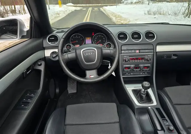 AUDI A4 Cabrio 1.8 T