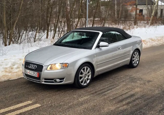 AUDI A4 Cabrio 1.8 T