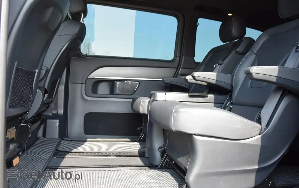 MERCEDES-BENZ Klasa V 300 d 4-Matic Avantgarde 9G-Tronic (d³ugi)