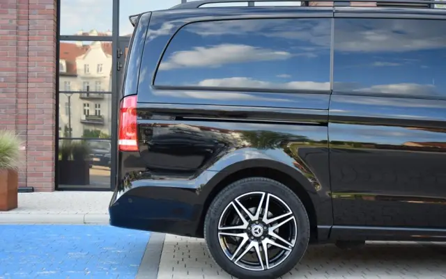 MERCEDES-BENZ Klasa V 300 d 4-Matic Avantgarde 9G-Tronic (d³ugi)