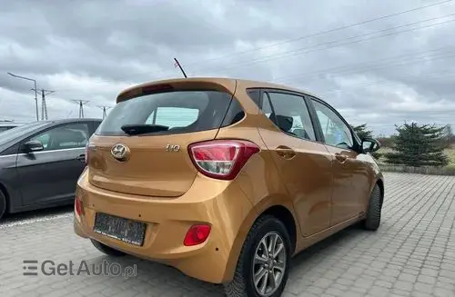 HYUNDAI I10 