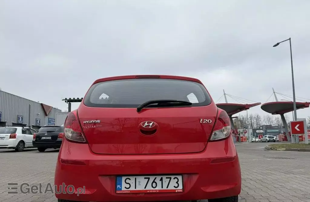 HYUNDAI I20 