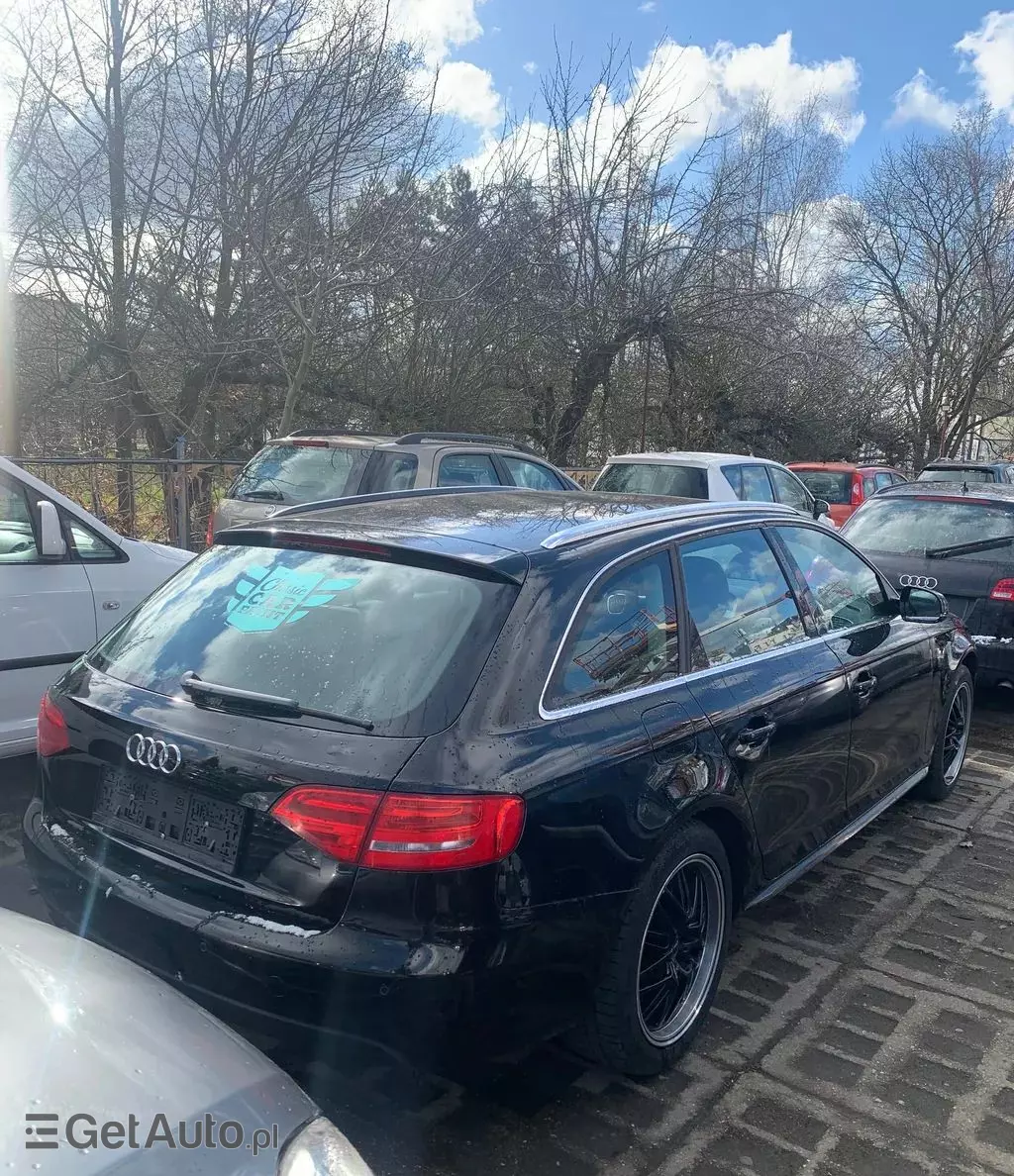 AUDI A4 