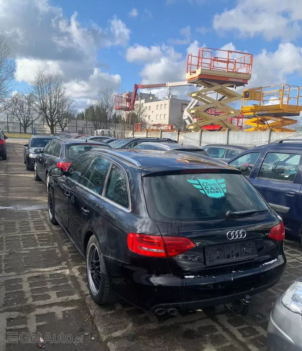 AUDI A4 