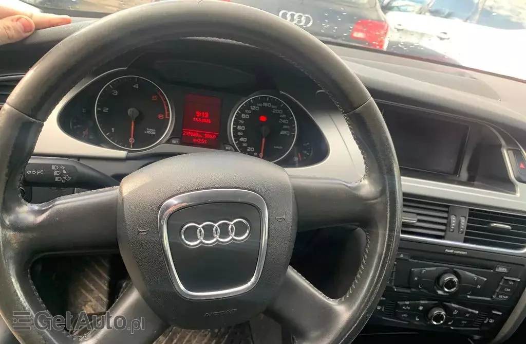 AUDI A4 