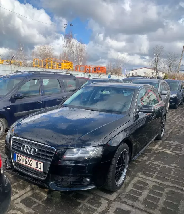 AUDI A4 