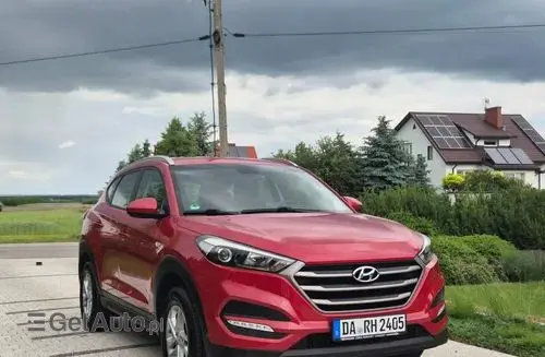 HYUNDAI Tucson 