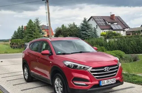 HYUNDAI Tucson 